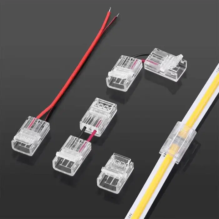 Stile diverso di connettore per strisce LED