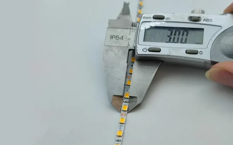 3 mm ultraschmaler, flexibler LED-Lichtstreifen für beengte Einbauräume