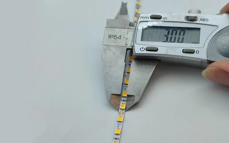 3 mm ultra narrow LED strip width flexible light strip for tight installation spaces